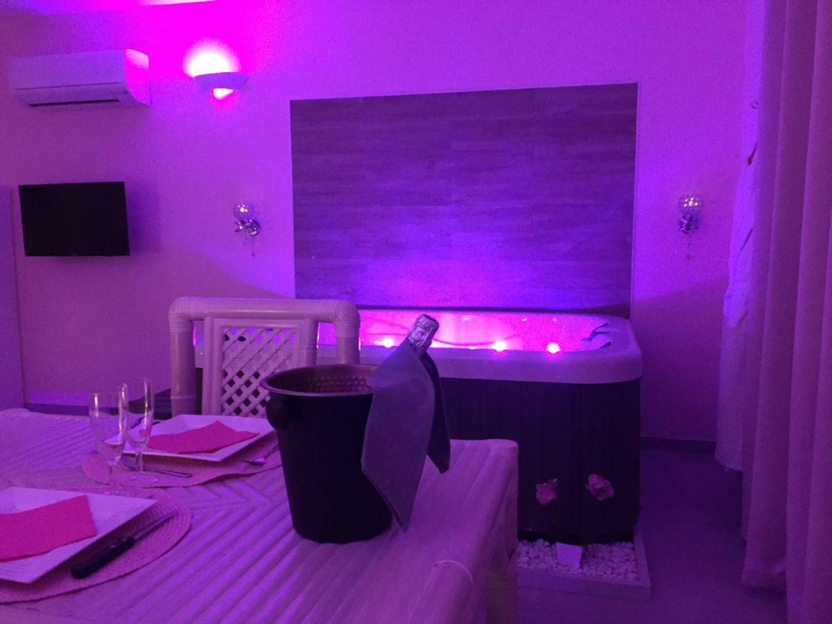 La Paillote Exotique Spa 博凯尔 外观 照片